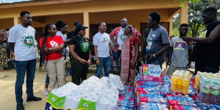 adansi travels donates relief items to aid akosombo dam induced flood victims
