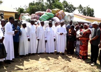 Akosombo Dam Spillage: Apostles Revelation Society Church extends support to flood victims 