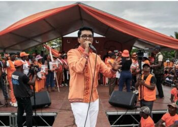 Andry Rajoelina: Madagascar president re-elected in contested poll