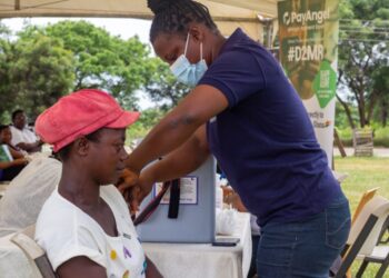 Chavah Foundation screens, vaccinates young adults against hepatitis B
