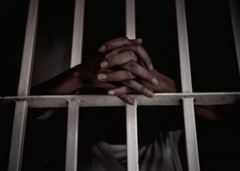 Ex-convict jailed again for pouring acid on ex-girlfriend