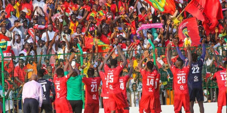 gpl kotoko fans boo off players and officials after defeat to dreams