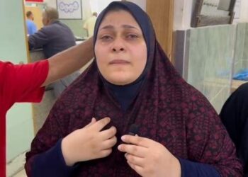 People dig through rubble as strikes hit Rafah