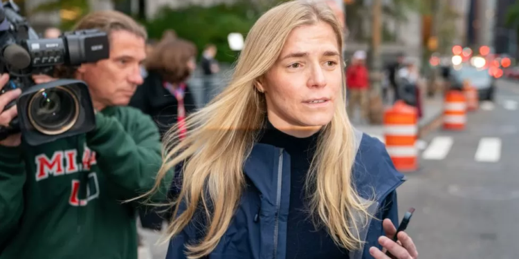 Robert De Niro’s company must pay former assistant $1.2m 1 robert de niros company must pay former assistant 1 2m