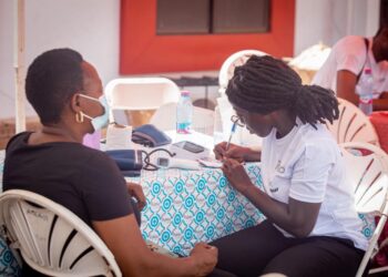 Star Assurance’s “The Star Experience” CSR Programme makes a difference in the Kokomlemle Community