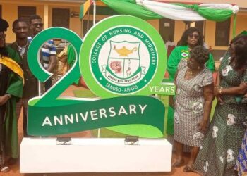 576 students out of 1,288 admitted to Tanoso Nursing school