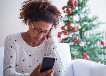 8 tips for getting through the Christmas after a breakup