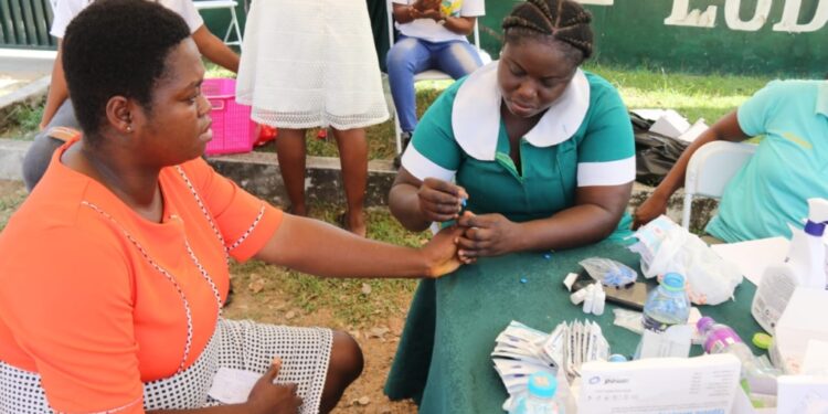 Aspiring Assemblywoman organizes free health screening, registers 500 residents under NHIS 1 aspiring assemblywoman organizes free health screening registers 500 residents under nhis