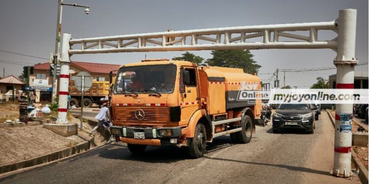 Broken height limit pole on East Legon Under-bridge stretch poses potential danger to motorists 1 broken height limit pole on east legon under bridge stretch poses potential danger to motorists