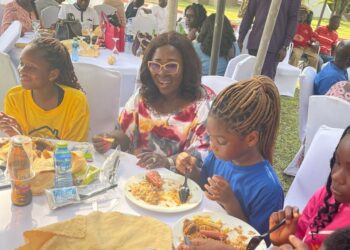 Chief of Staff spends Christmas with Assurance of Hope Orphanage