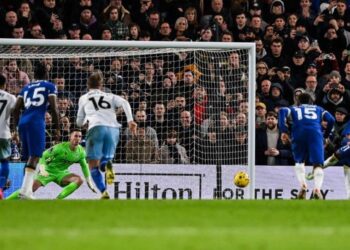 Late Madueke penalty helps Chelsea beat Palace