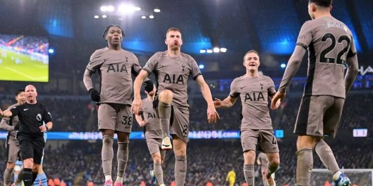 manchester city and tottenham play out 3 3 draw at etihad