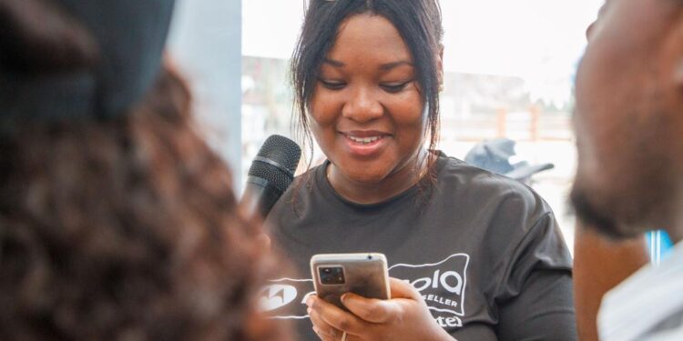 motorola expands presence in ghana introduces quality mobile technology