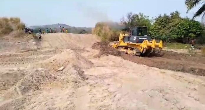 residents applaud dr jasaws dam renovation project