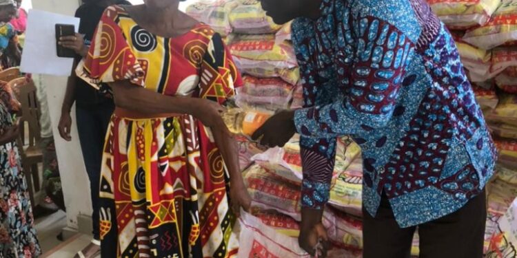 SAMETROO Company fetes widows in Tarkwa in the spirit of Christmas 1 sametroo company fetes widows in tarkwa in the spirit of christmas