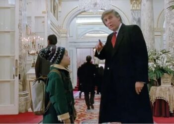 Trump denies bullying his way into Home Alone 2