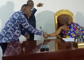 Urgently help resolve the Asantehene-Dormaahene feud – Chieftaincy Minister to National House of Chiefs
