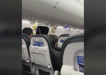 Alaska Airlines grounds 737 Max 9 planes after window blows out mid-air 4 Alaska Airlines grounds 737 Max 9 planes after window blows out mid-air