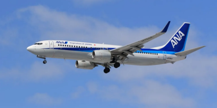 Cockpit window crack forces ANA Boeing flight in Japan to turn back 1 cockpit window crack forces ana boeing flight in japan to turn back
