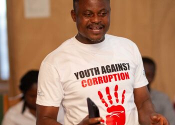 Government challenged to fix ailing economy with practical strategies in 2024