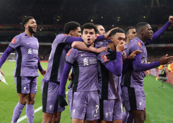 Liverpool score late goals to knock Arsenal out of FA Cup