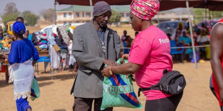 sung biela foundations year end initiative puts smiles on underprivileged