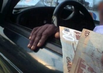 We rejected bribes from civilians – Police