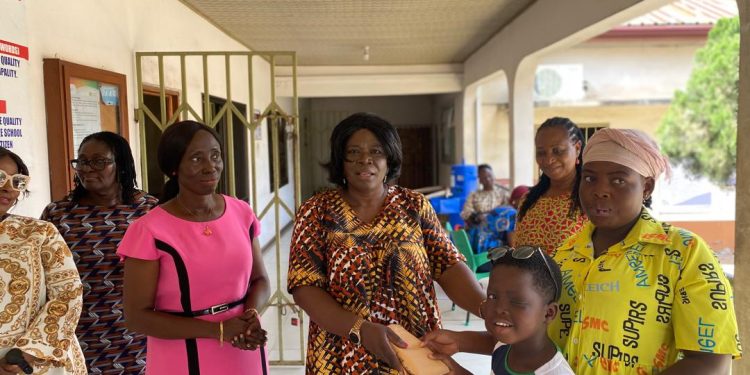la dadekotopon education directorate raises ghc2a211000 for 9 year old students eye surgery