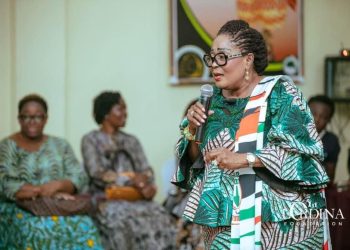 Lordina Mahama Storms Kumasi Markets, Sells NDC’s 2024 Manifesto