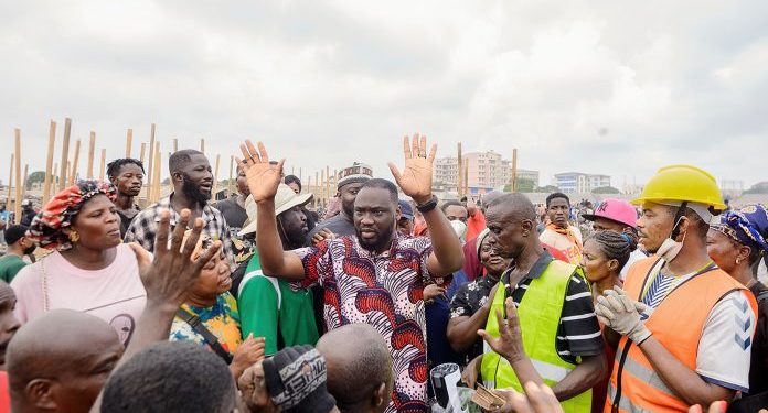 mp elect ohene kwame frimpong donates ghc2a210k to kantamanto fire victims