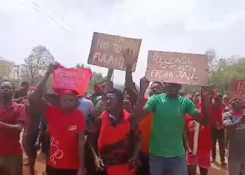 Asubuasu residents protest normadic herdsmen after arrest of 3 farmers for allegedly killing cattle