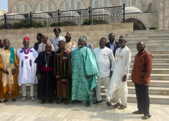 Chief Imam Praises AcrossFaiths Foundation for Historic World Harmony Week