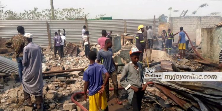 fire destroys 13 bedroom house at oforikrom gaoline in a r