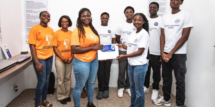 gadgets4ghana donates electronic gadgets to akua kuenyehia foundation