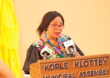 Greater Accra Regional Minister gives MMDAs 50-day period to fix streetlights