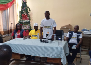 Health Minister pays visit to Swedru Government Hospital to assess cholera situation