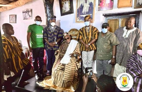 health minister visits upper west region to assess meningitis situation