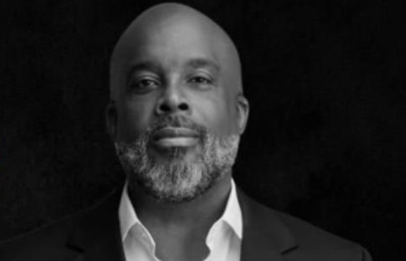 leslie kweku mensah ankasa amissah