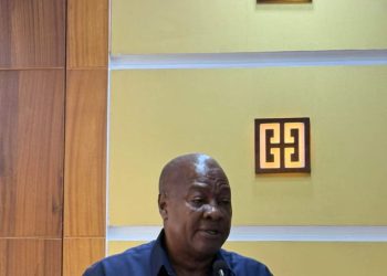 Mahama submits his asset declaration form to Auditor-General