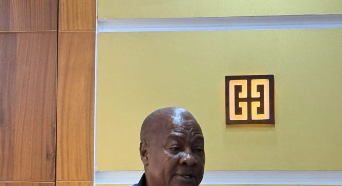 mahama submits his asset declaration form to auditor general