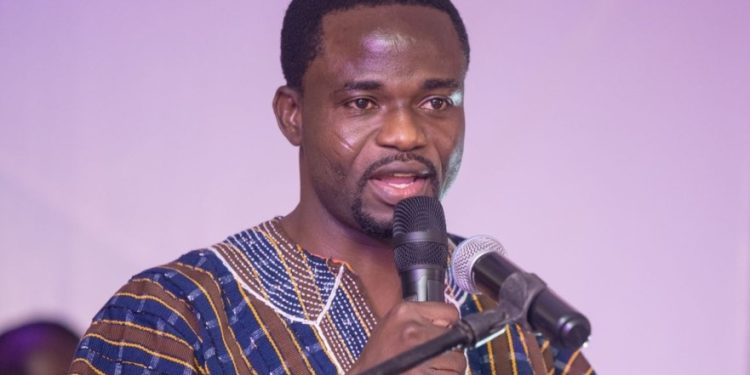 mahamas discontinuation of court cases undermines anti corruption fight manasseh azure