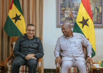 President Mahama holds bilateral discussions with São Tomé counterpart