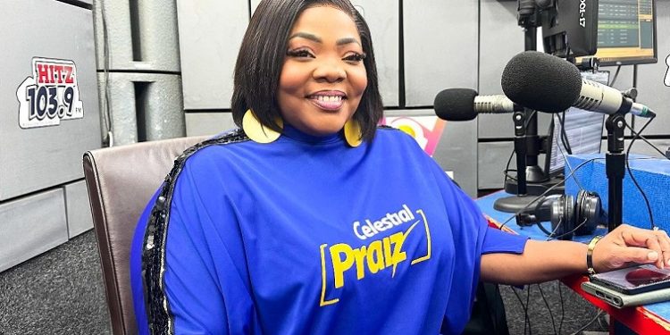 ras kuukus me mpaebo is a nice gospel song celestine donkor