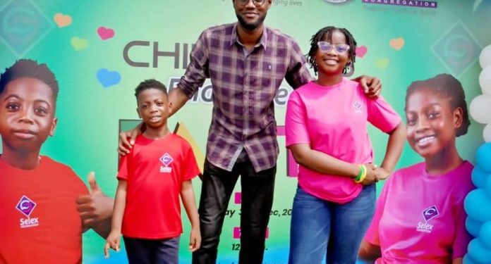 selex foundation organises christmas party for the aged and children