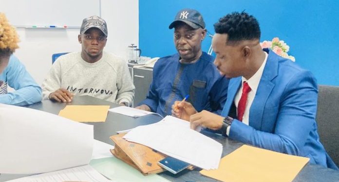 sp sport management signs welterweight prospect george faho mensah in accra ceremony