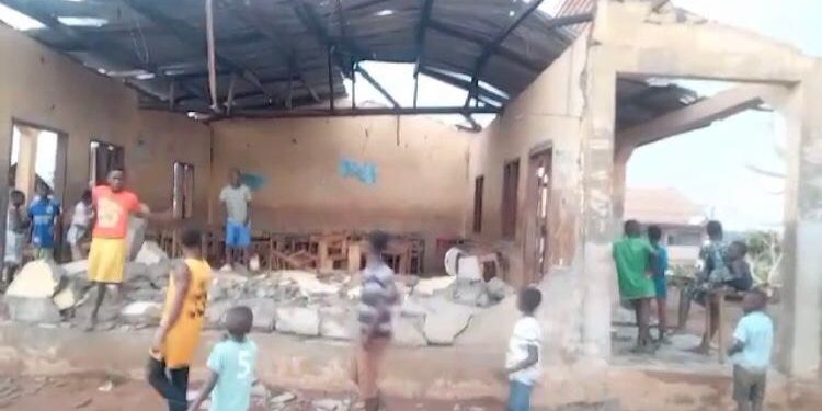 5 injured as rainstorm collapses over 60 houses at amakye bare in ashanti region