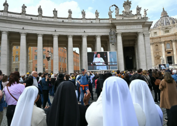 Doctor treating Pope Francis says team considered ending treatment so he could die