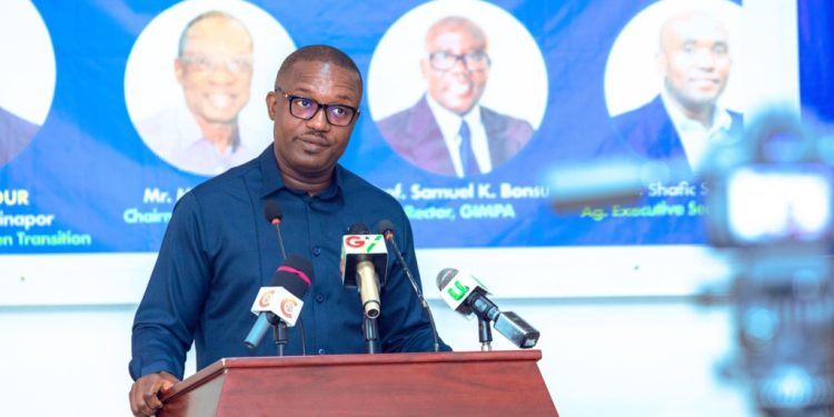 energy ministry to pilot renewable solar powered outboard motors to reduce fishing costs and carbon emissions