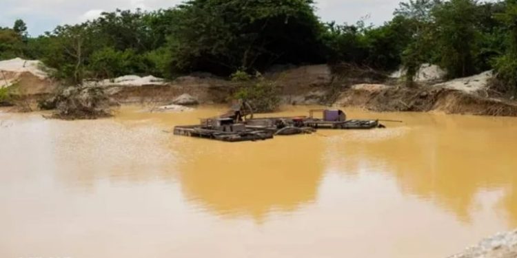 “Nea Ye Boe”: To Revoke or Amend? L.I on Mining in Forest Reserves 1 nea ye boe to revoke or amend l i on mining in forest reserves