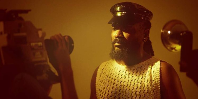 samini calls for better pay for ghanaian actors